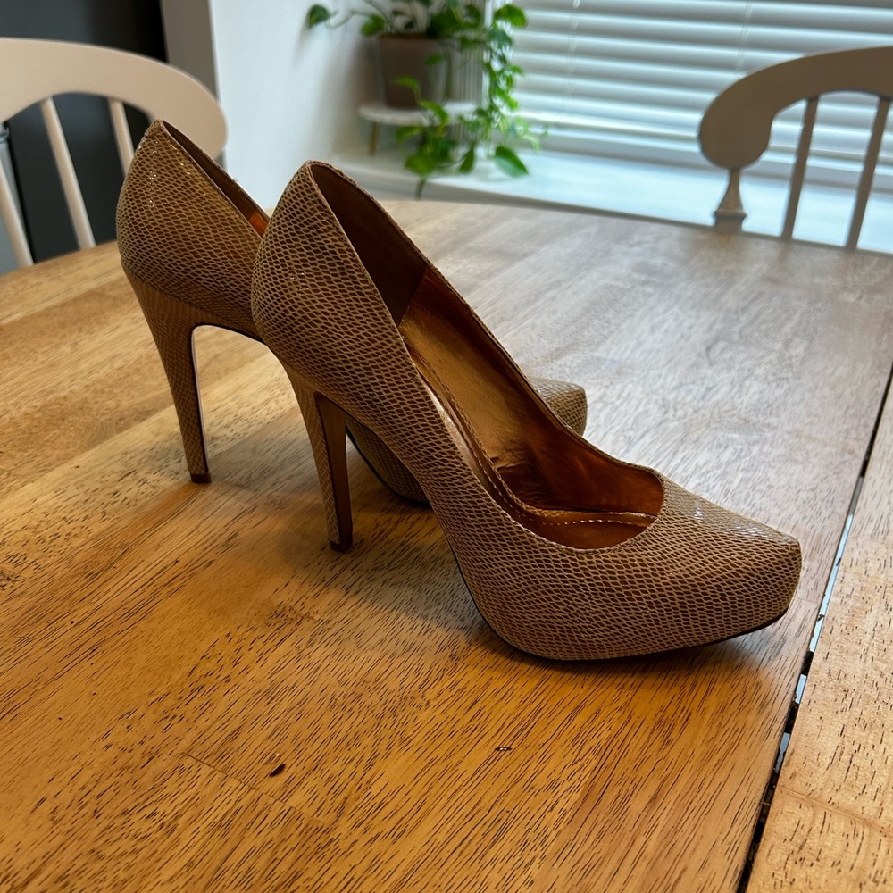 BCBG Pumps